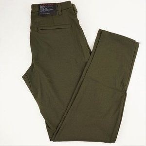 New with Tags Men's Lululemon Commission Pant Classic 32"L in Green LM5985S